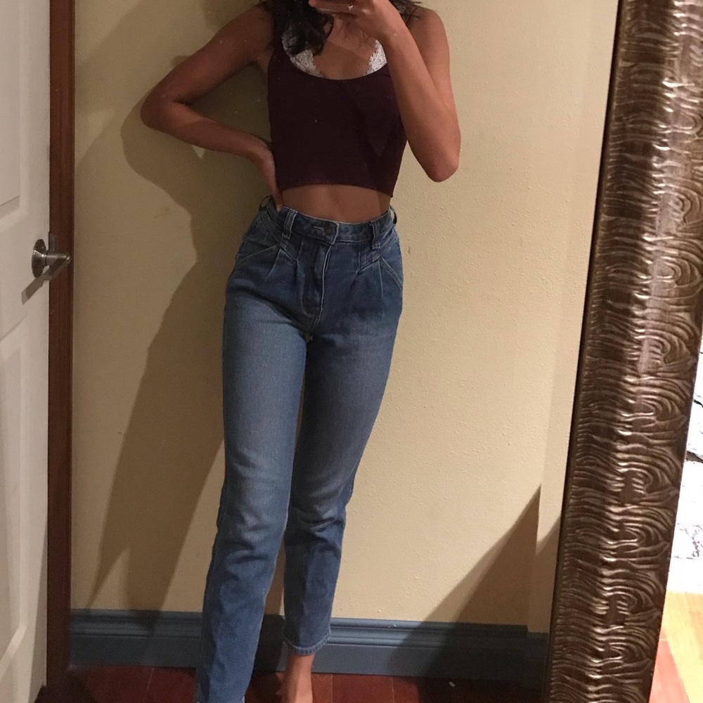 HOLLISTER MOM JEANS
